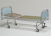 Купить Кровать больничная 2-х секционная с фиксированной высотой,  на колесах, регулировка секций - вращающейся ручкой,  11-CP123 в Москве, цена – 86 000 руб.